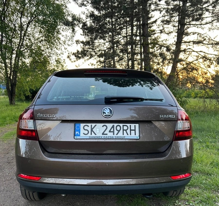 Skoda RAPID cena 47900 przebieg: 76000, rok produkcji 2019 z Narol małe 172